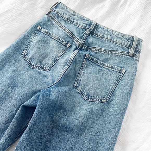 Dynamite Heidi Wide Leg Jeans, Medium Wash, Size 26 - Picture 11 of 16